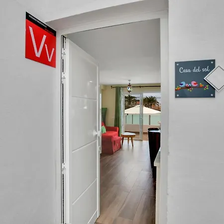 Apartamento Casa Del Sol, Beautiful Terrace, Fast Wi-fi, Pool Costa Adeje (Tenerife)
